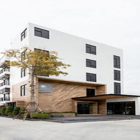 Narita Amata Hotell Chonburi Exteriör bild