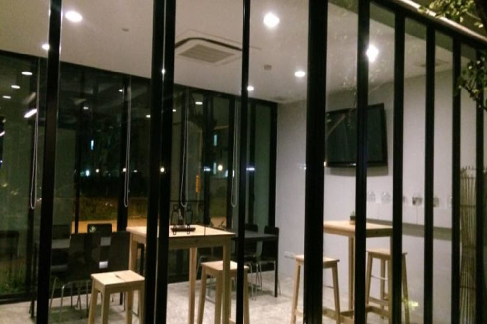 Narita Amata Hotell Chonburi Exteriör bild