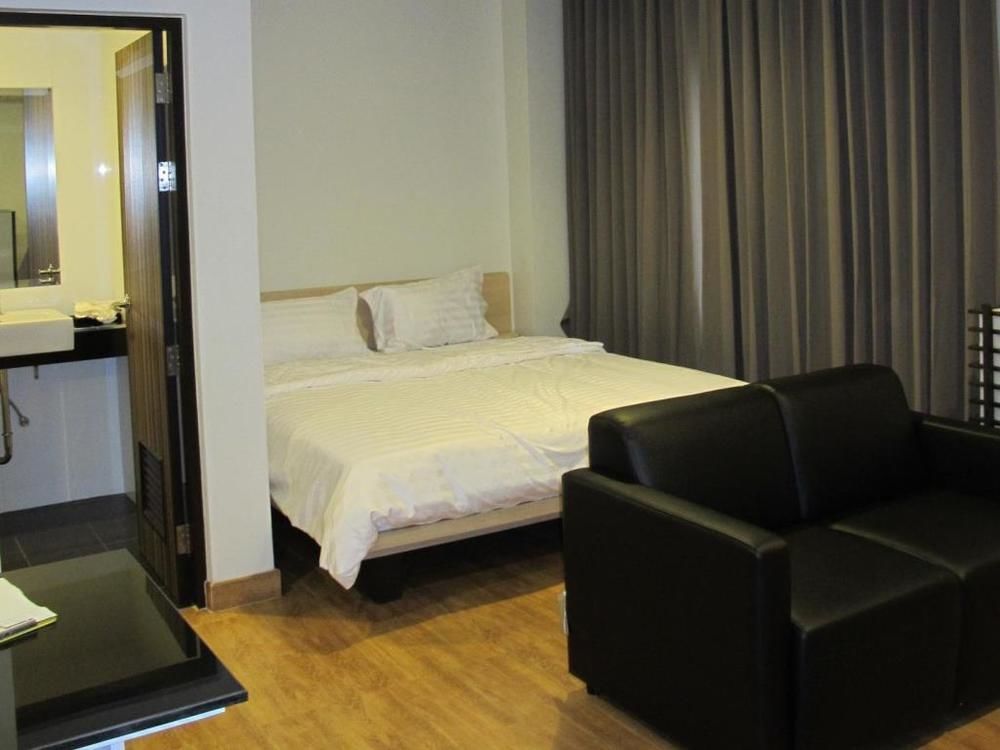 Narita Amata Hotell Chonburi Exteriör bild