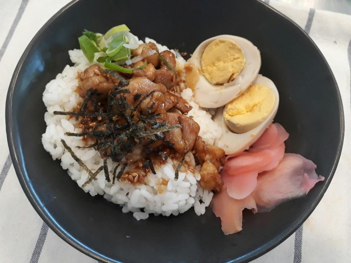 Narita Amata Hotell Chonburi Exteriör bild