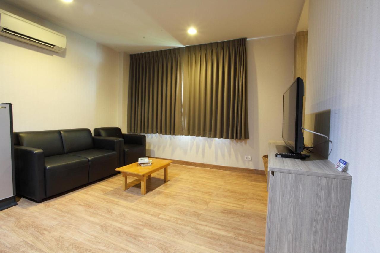 Narita Amata Hotell Chonburi Exteriör bild
